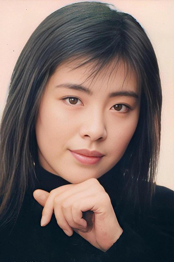 了16年的王祖贤她的钱都是从何而来凯发国际平台不工作不拍戏在温哥华住(图6)