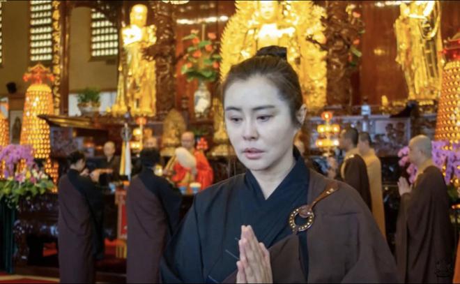 了16年的王祖贤她的钱都是从何而来凯发国际平台不工作不拍戏在温哥华住(图5)