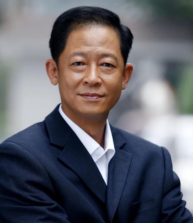 志文一人单挑30多家媒体毫不畏惧！凯发k8震惊娱乐圈的口香糖事件王(图1)
