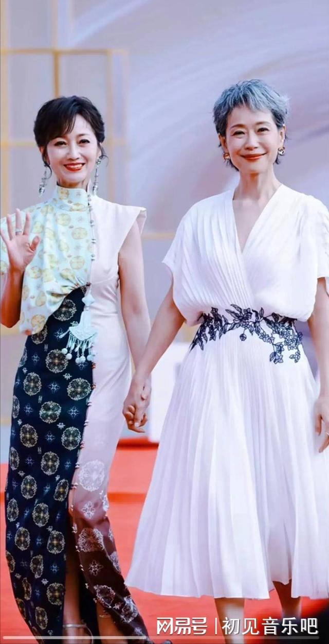 子许仙30年后撒糖竟藏惊天秘密凯发K8登录入口神仙售后！白娘(图3)